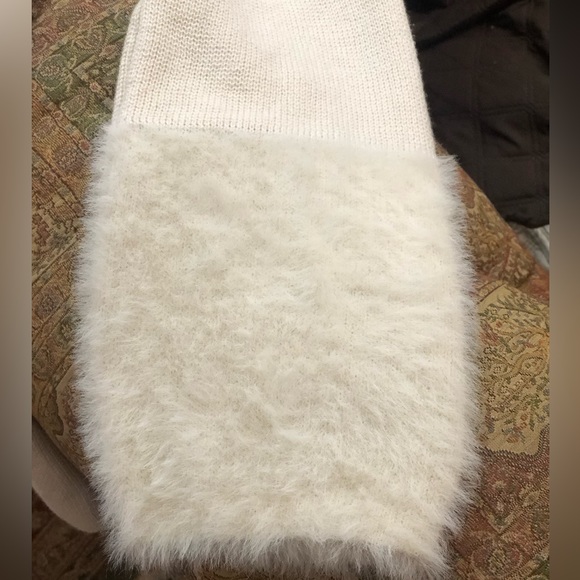 J.Jill Cream Sweater With Fur Like Knit Cuffs, Tunic Length. Woman’s Size Medium - Picture 5 of 14